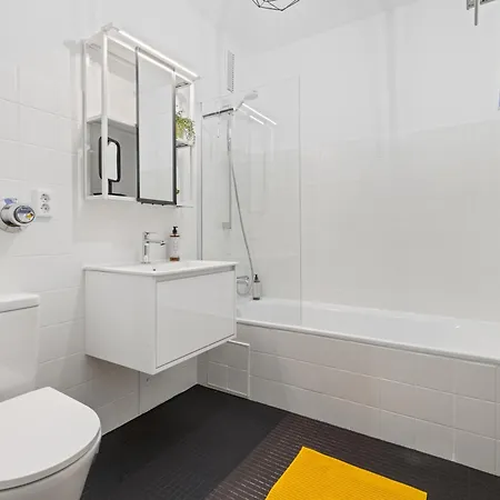 דירה Sonniges City-apartment Mit Suedbalkon Und Parklatz Neusass