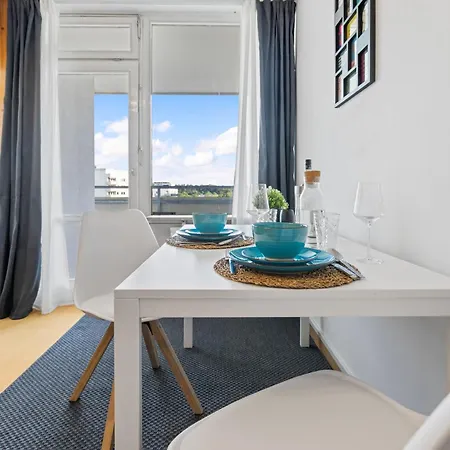 Sonniges City-apartment Mit Suedbalkon Und Parklatz *