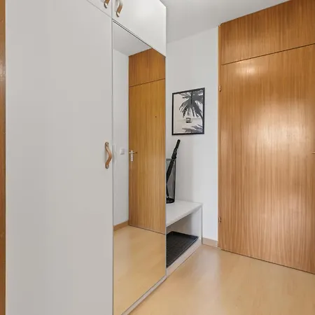 Apartman Sonniges City-apartment Mit Suedbalkon Und Parklatz